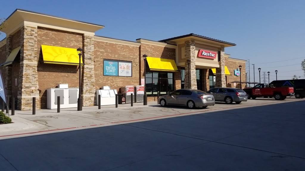 RaceTrac | cafe | 2018 Northwest Hwy, Garland, TX 75041, USA | 9726131189 OR +1 972-613-1189