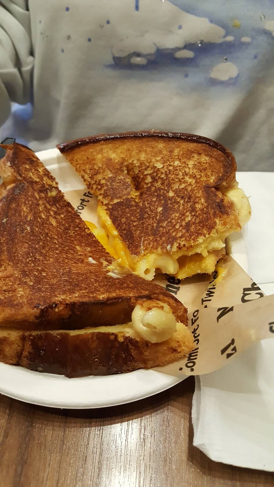 Sweet Lorraines Fabulous Mac n Cheez! Vernon Hills | restaurant | 375 N Milwaukee Ave #200, Vernon Hills, IL 60061, USA | 8472614143 OR +1 847-261-4143