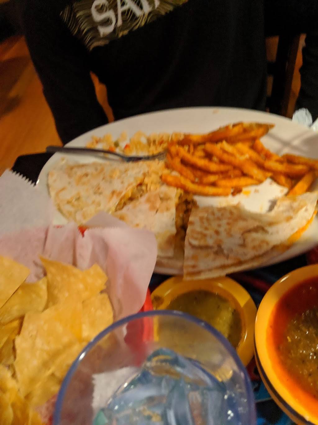 Chilangos Bar & Grill | restaurant | 1506 S Carrollton Ave, New Orleans, LA 70118, USA | 5047669949 OR +1 504-766-9949