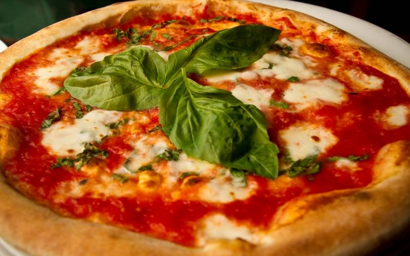 Bella Napoli Pizzeria | restaurant | 1200 Villa Pl #206, Nashville, TN 37212, USA | 6158911387 OR +1 615-891-1387