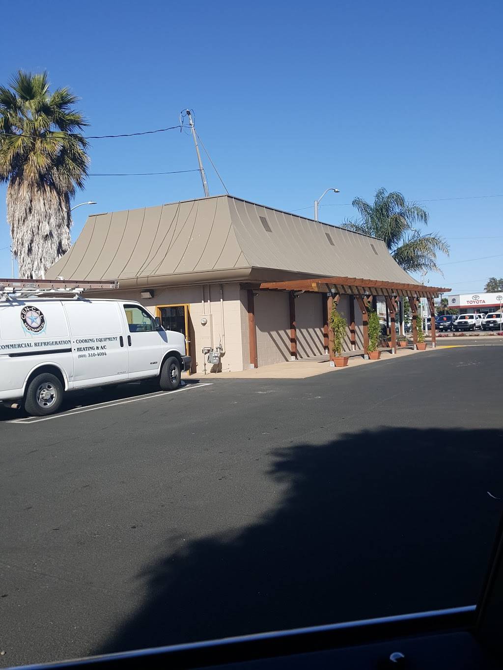 Toro Loco | restaurant | 200 E Ocean Ave, Lompoc, CA 93436, USA | 8057355550 OR +1 805-735-5550