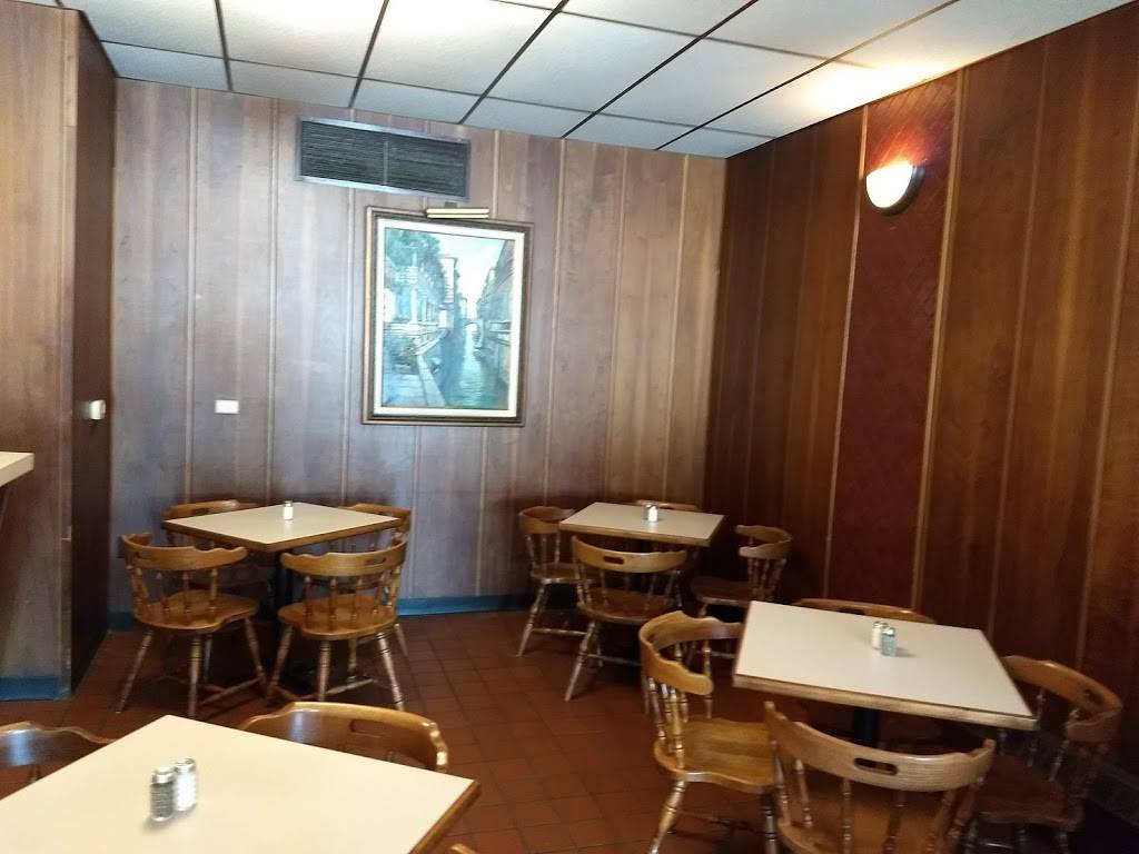 Pizza By Alex | restaurant | 93 Alfred St, Biddeford, ME 04005, USA | 2072830002 OR +1 207-283-0002