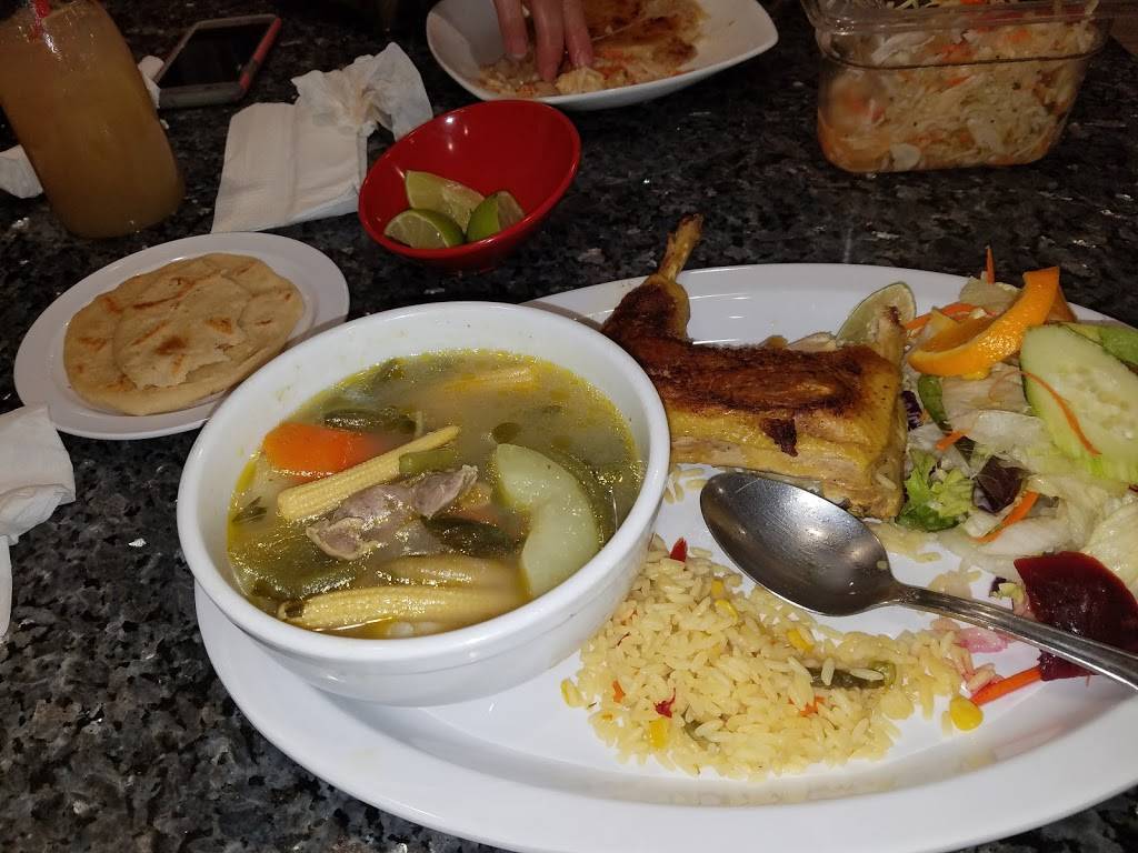 Rio Restaurant Pupuseria Salvadoreña | restaurant | 9516 Katella Ave, Anaheim, CA 92804, USA | 7145200771 OR +1 714-520-0771