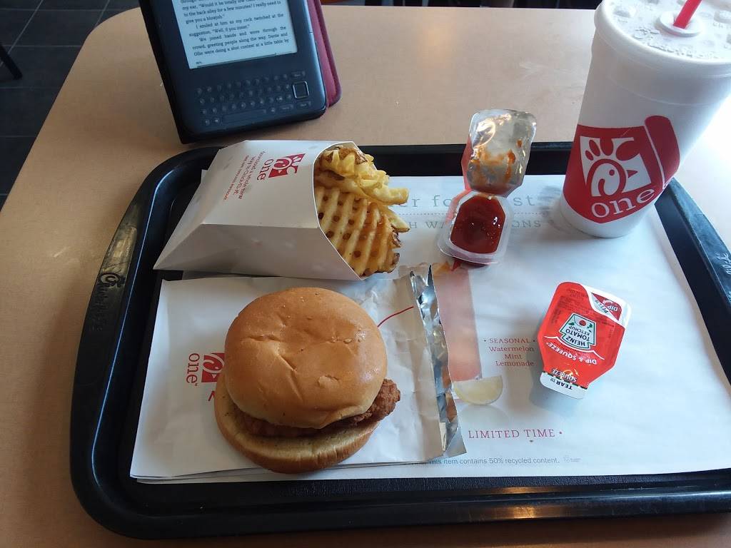 Chick-fil-A | restaurant | 4420 W Lake Mary Blvd, Lake Mary, FL 32746, USA | 4073338875 OR +1 407-333-8875