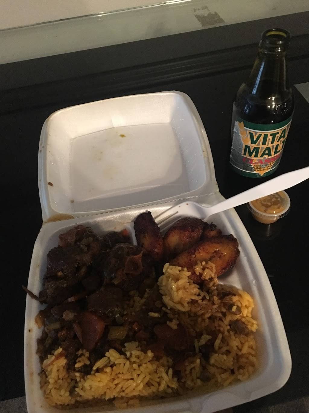 Trini Hut | restaurant | 19214 Clay Rd, Katy, TX 77449, USA | 8323674771 OR +1 832-367-4771