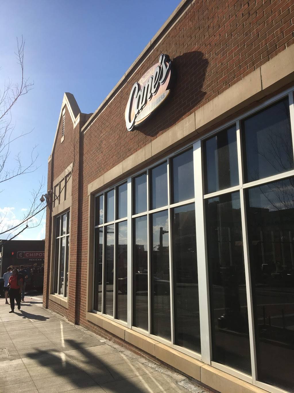 Raising Canes Chicken Fingers | meal takeaway | 1655 Cumberland Ave, Knoxville, TN 37916, USA | 8659748585 OR +1 865-974-8585