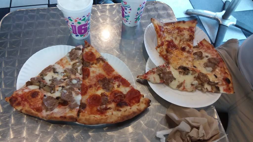 Presto Pizza & Deli | restaurant | 505 25th St, West Palm Beach, FL 33407, USA | 5618351832 OR +1 561-835-1832