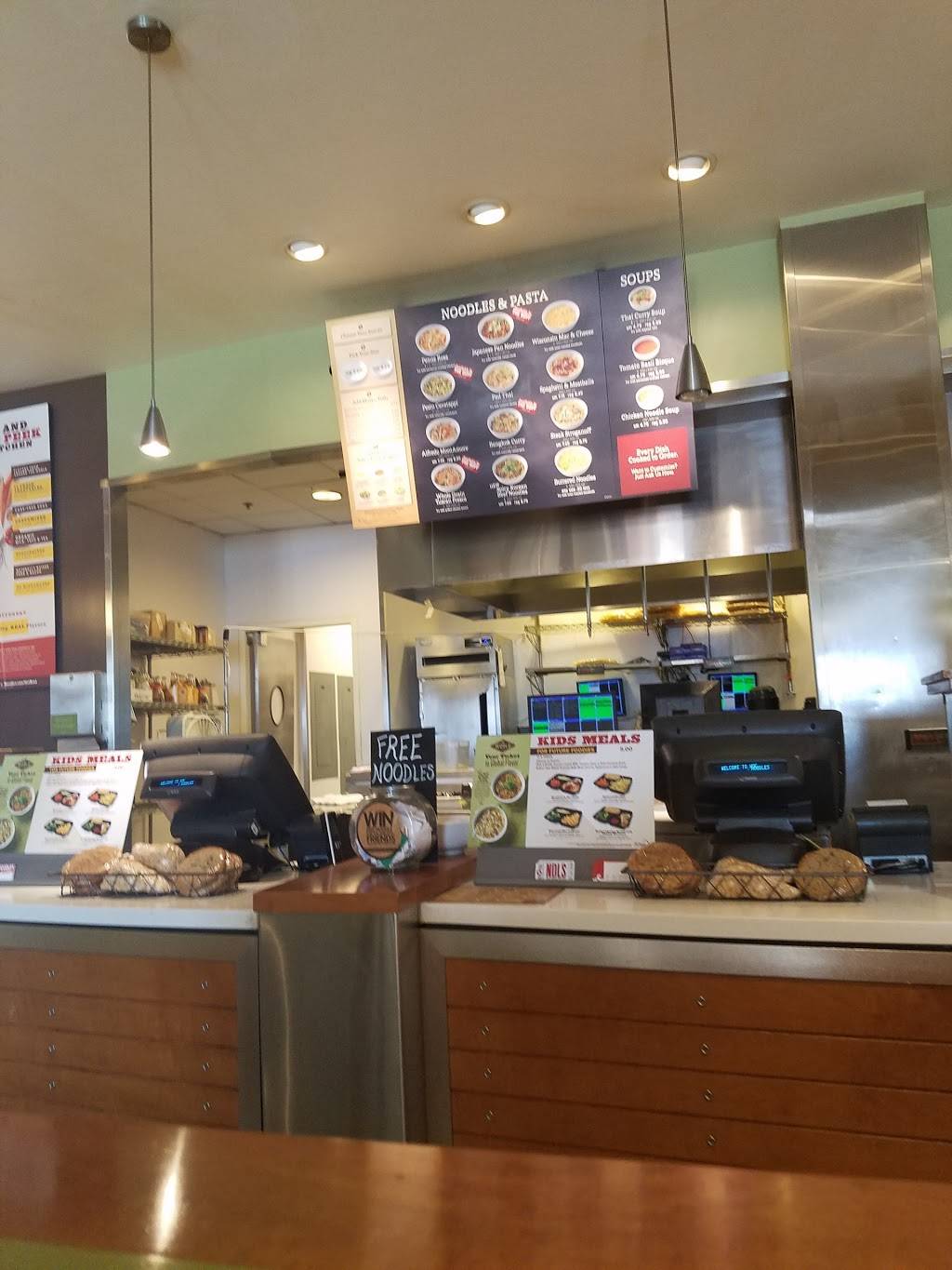 Boston Market | restaurant | 7211 Lake Street Pud, River Forest, IL 60305, USA | 7087710455 OR +1 708-771-0455