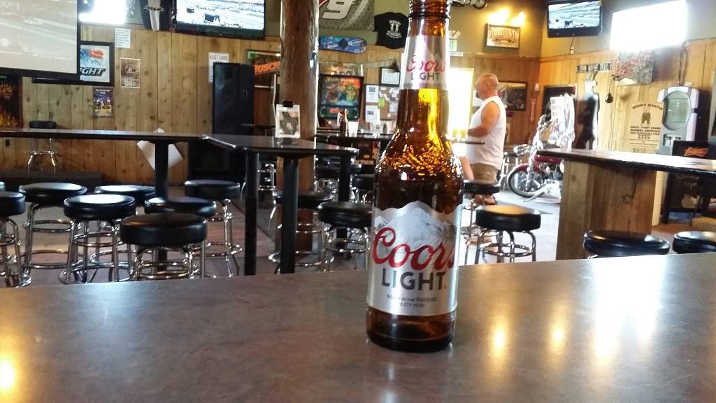 Yella Beak Saloon | restaurant | 23525 SE 436th St #9067, Enumclaw, WA 98022, USA | 3608255500 OR +1 360-825-5500
