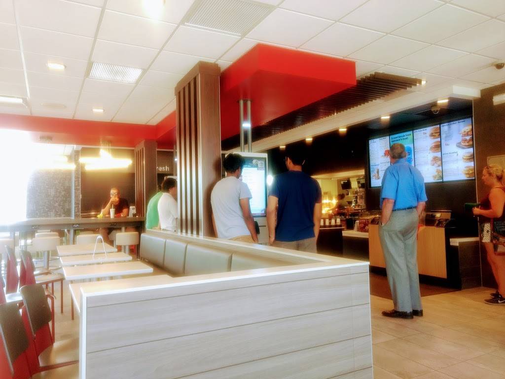 McDonalds | cafe | 2865 Olentangy River Rd, Columbus, OH 43202, USA | 6142673377 OR +1 614-267-3377