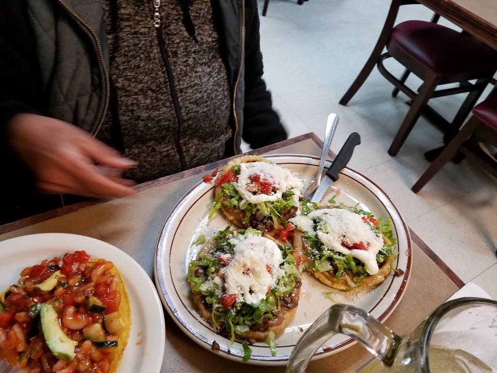 Restaurant El Charrito 2 | restaurant | 10422 Pacific Ave S, Tacoma, WA 98444, USA | 2535374443 OR +1 253-537-4443