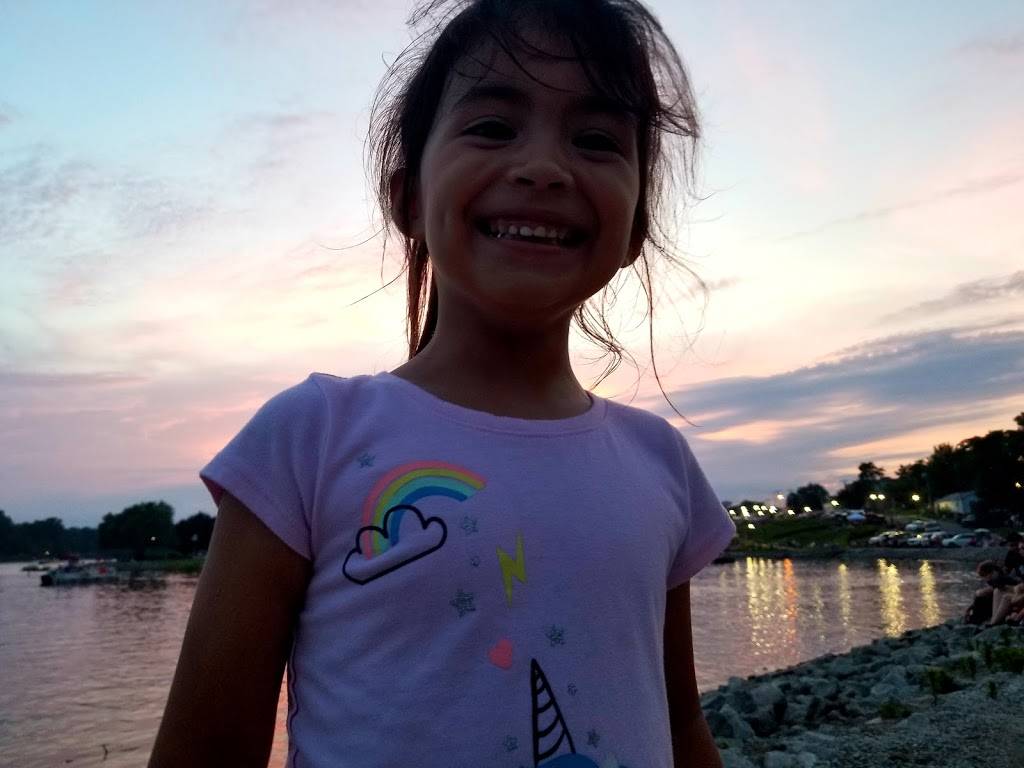 Corner Gardens Bar & Grill | restaurant | 317 Main St, Warsaw, MO 65355, USA | 6604387637 OR +1 660-438-7637