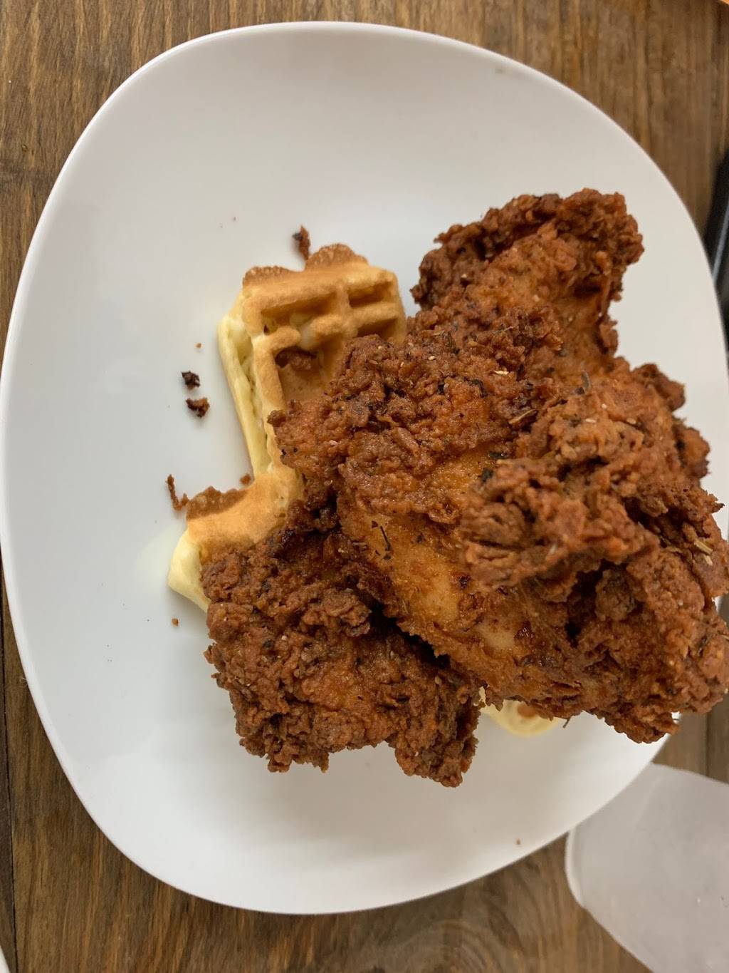 Texas Toast Breakfast & Burgers | restaurant | 3307 S Zarzamora St, San Antonio, TX 78225, USA | 2103329684 OR +1 210-332-9684