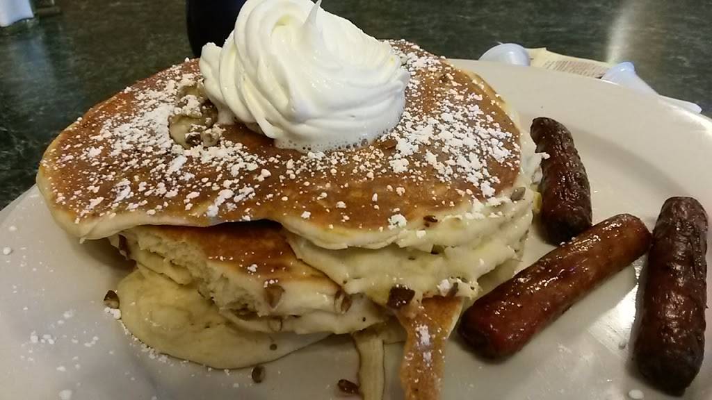 Applewood House of Pancakes | restaurant | 14361 Ocean Hwy, Pawleys Island, SC 29585, USA | 8439791022 OR +1 843-979-1022