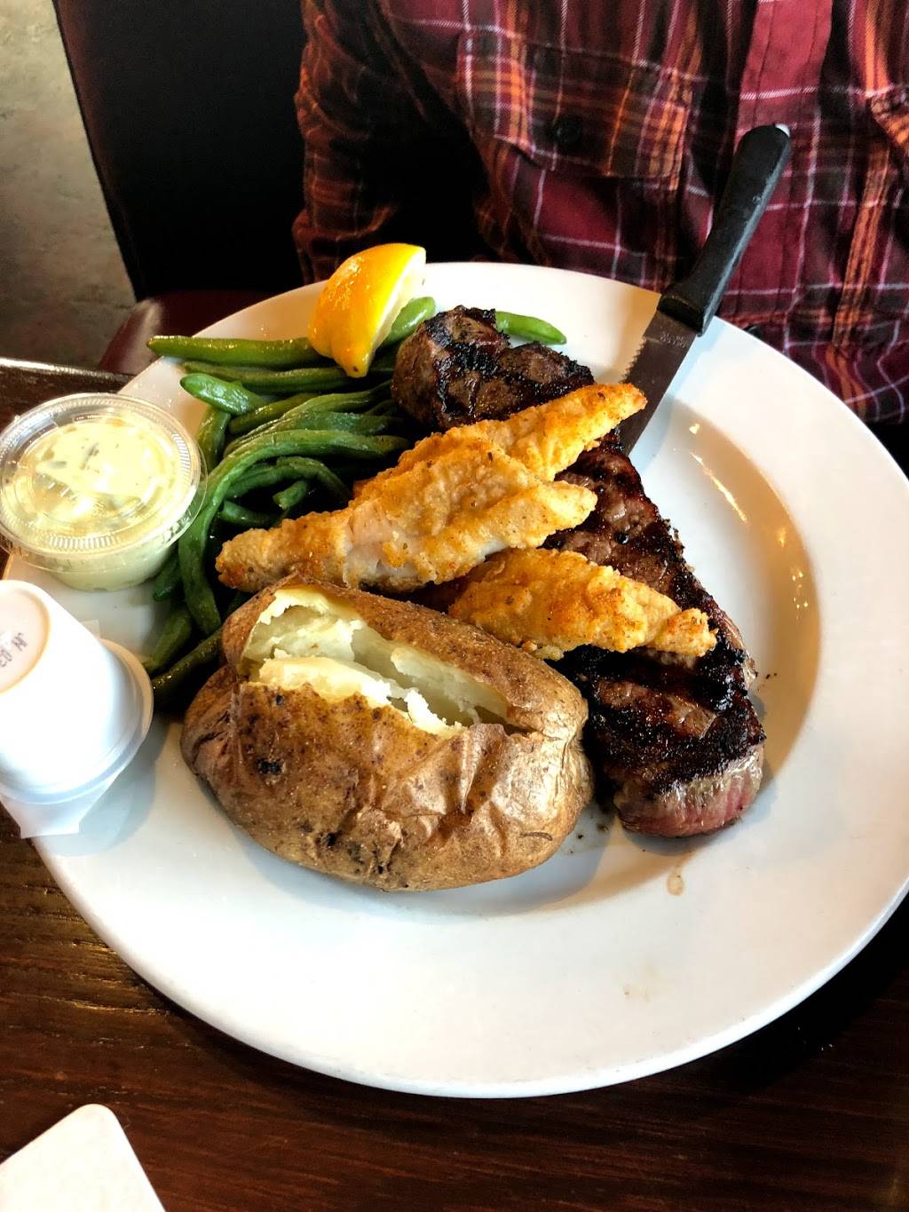 Lilly Kazzilly’s | restaurant | 9550 Riverside Dr E, Windsor, ON N8P 1A1, Canada | 5199448332 OR +1 519-944-8332