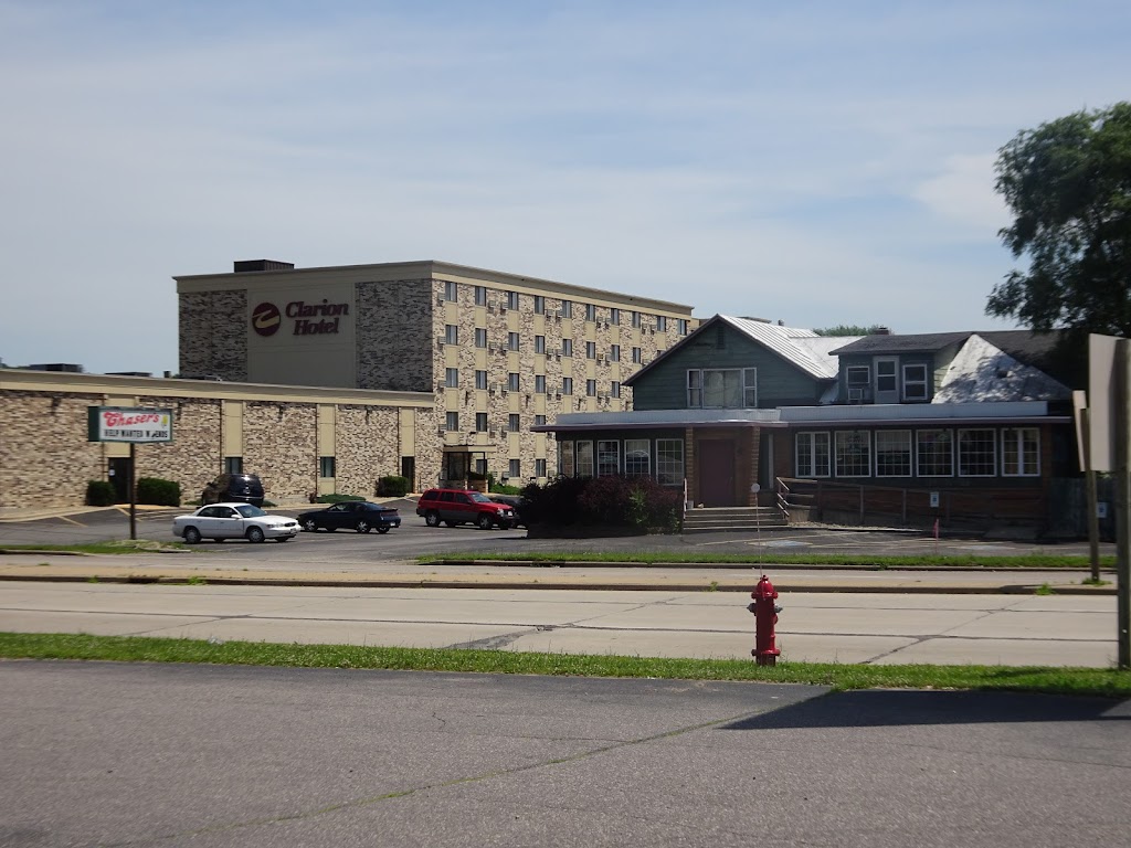 Zemans Old Highway House | restaurant | 620 W Pine St, Baraboo, WI 53913, USA | 6084482447 OR +1 608-448-2447