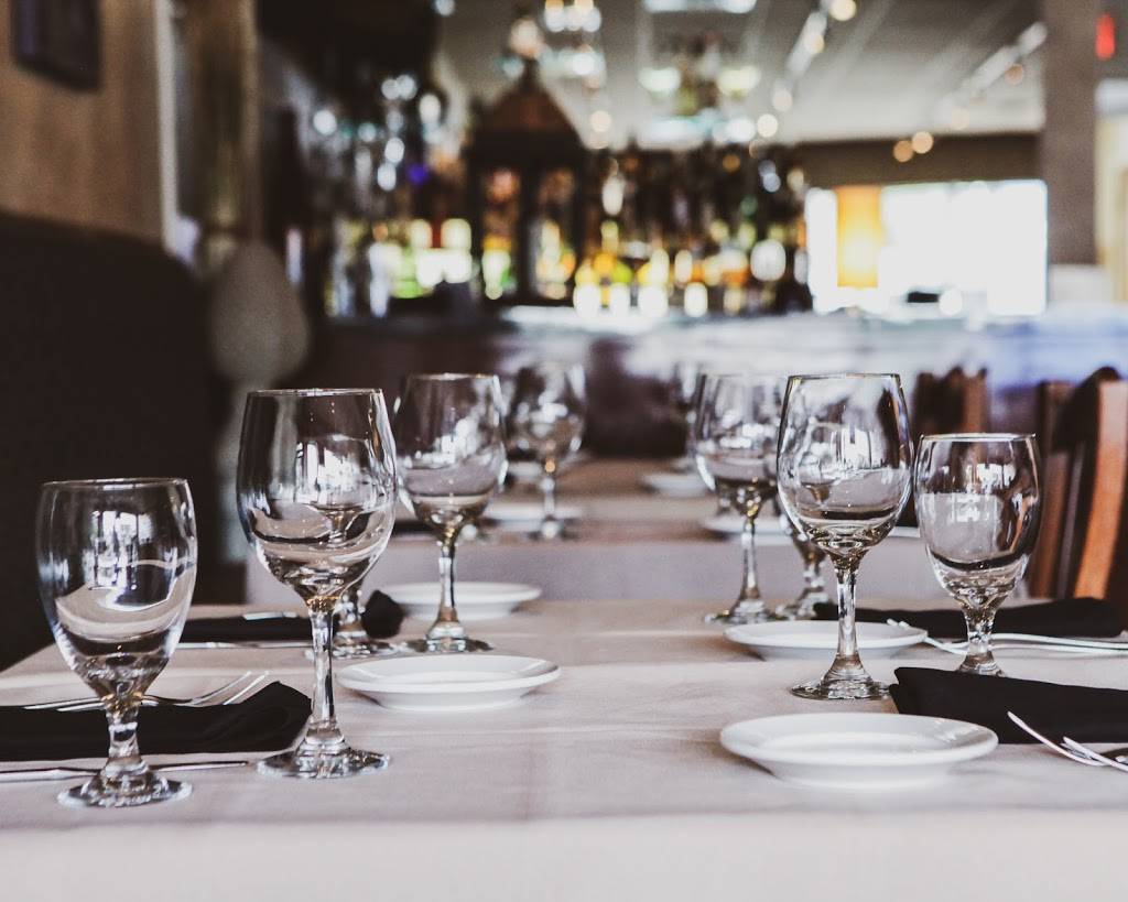 Assaggi Bistro | restaurant | 330 W Nine Mile Rd, Ferndale, MI 48220, USA | 2485843499 OR +1 248-584-3499