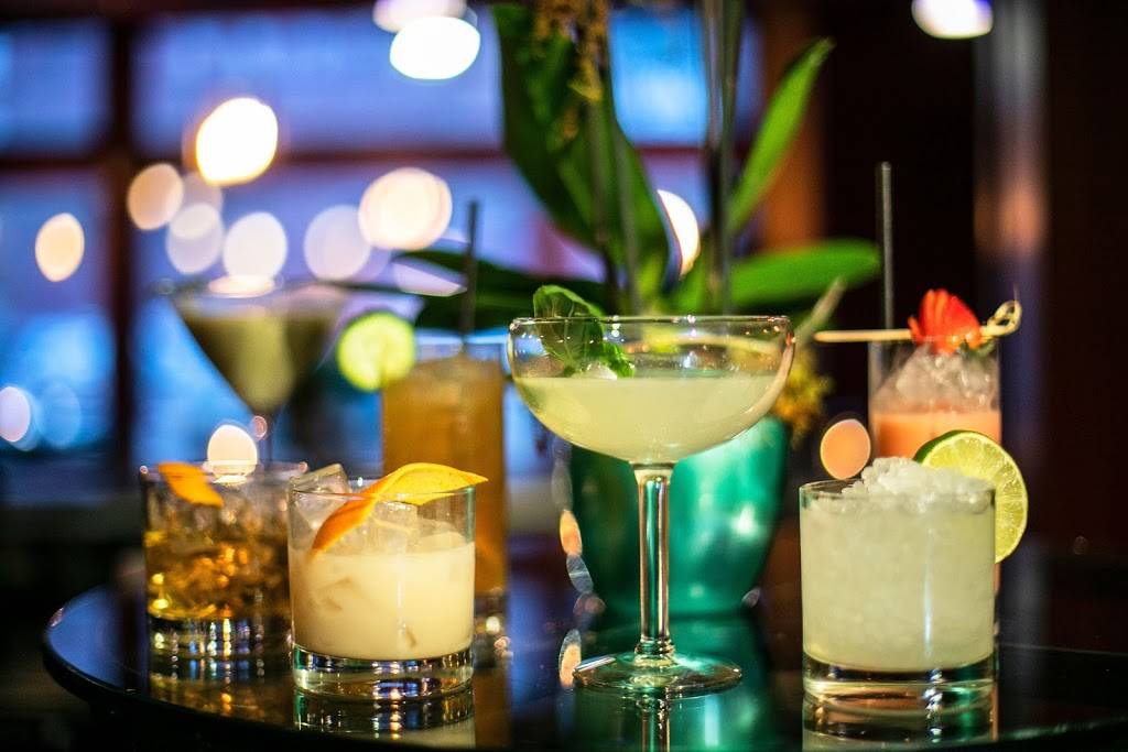 Cellos Grill | restaurant | 1300 W 9th St, Cleveland, OH 44113, USA | 2166236333 OR +1 216-623-6333