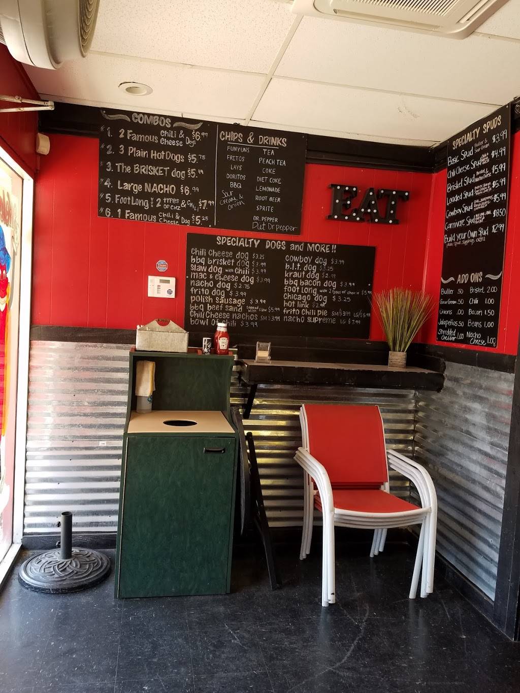 Chili Dog Express | restaurant | 329 NW 4th St, Oklahoma City, OK 73102, USA | 4056017516 OR +1 405-601-7516