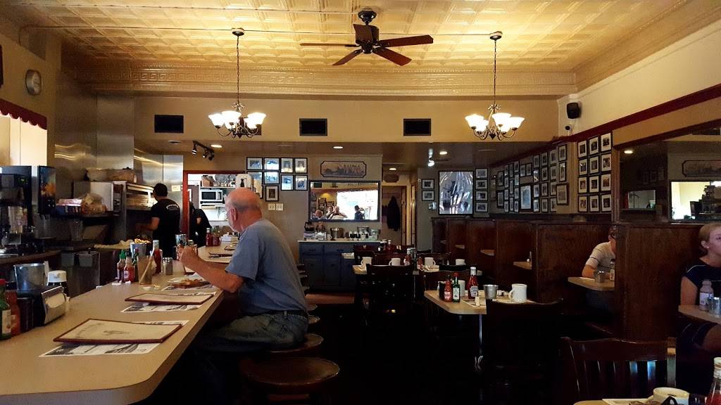 Penns Table Restaurant | restaurant | 100 W Gay St, West Chester, PA 19380, USA | 6106960677 OR +1 610-696-0677