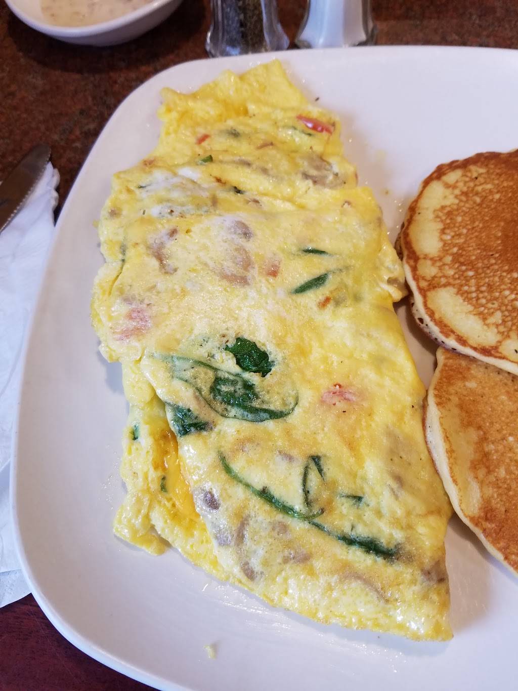 Village Cafe | restaurant | 68940 Main St, Richmond, MI 48062, USA | 5867273663 OR +1 586-727-3663