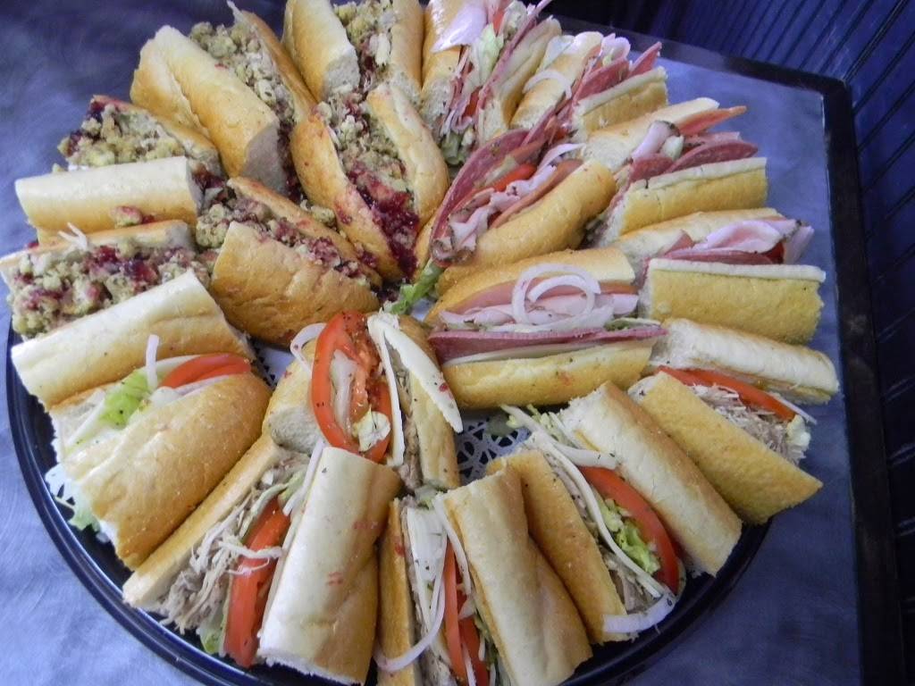 Capriottis Sandwich Shop | restaurant | 120 Lantana Dr, Hockessin, DE 19707, USA | 3022575222 OR +1 302-257-5222