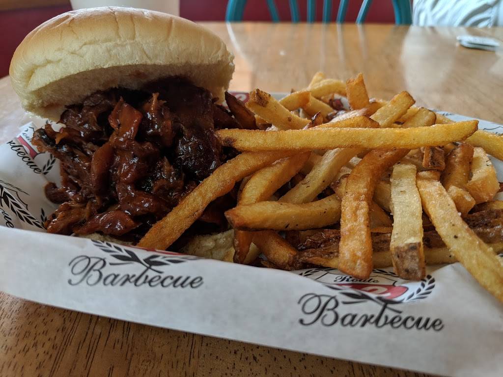 Route 62 BBQ | restaurant | 580 W Coshocton St, Johnstown, OH 43031, USA | 7409672462 OR +1 740-967-2462