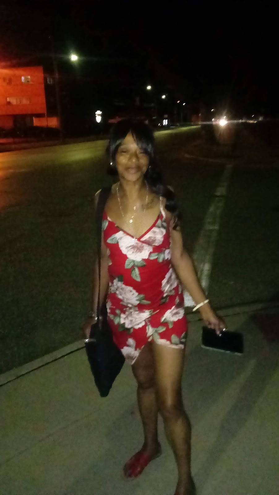 Island Style | restaurant | 2144 Noble Rd, Cleveland, OH 44112, USA | 2168514500 OR +1 216-851-4500