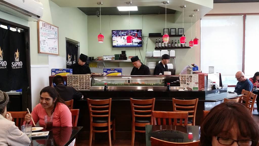 Yoshi Sushi | restaurant | 17005 Bear Valley Rd suite b, Hesperia, CA 92345, USA | 7602446661 OR +1 760-244-6661