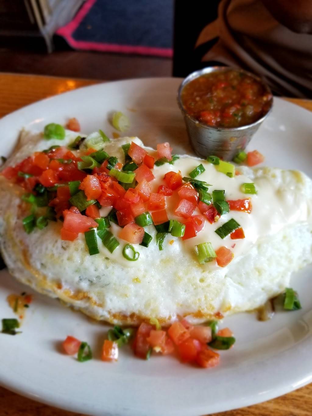 Lo-Los Chicken & Waffles | restaurant | 1220 S Central Ave, Phoenix, AZ 85003, USA | 6023401304 OR +1 602-340-1304