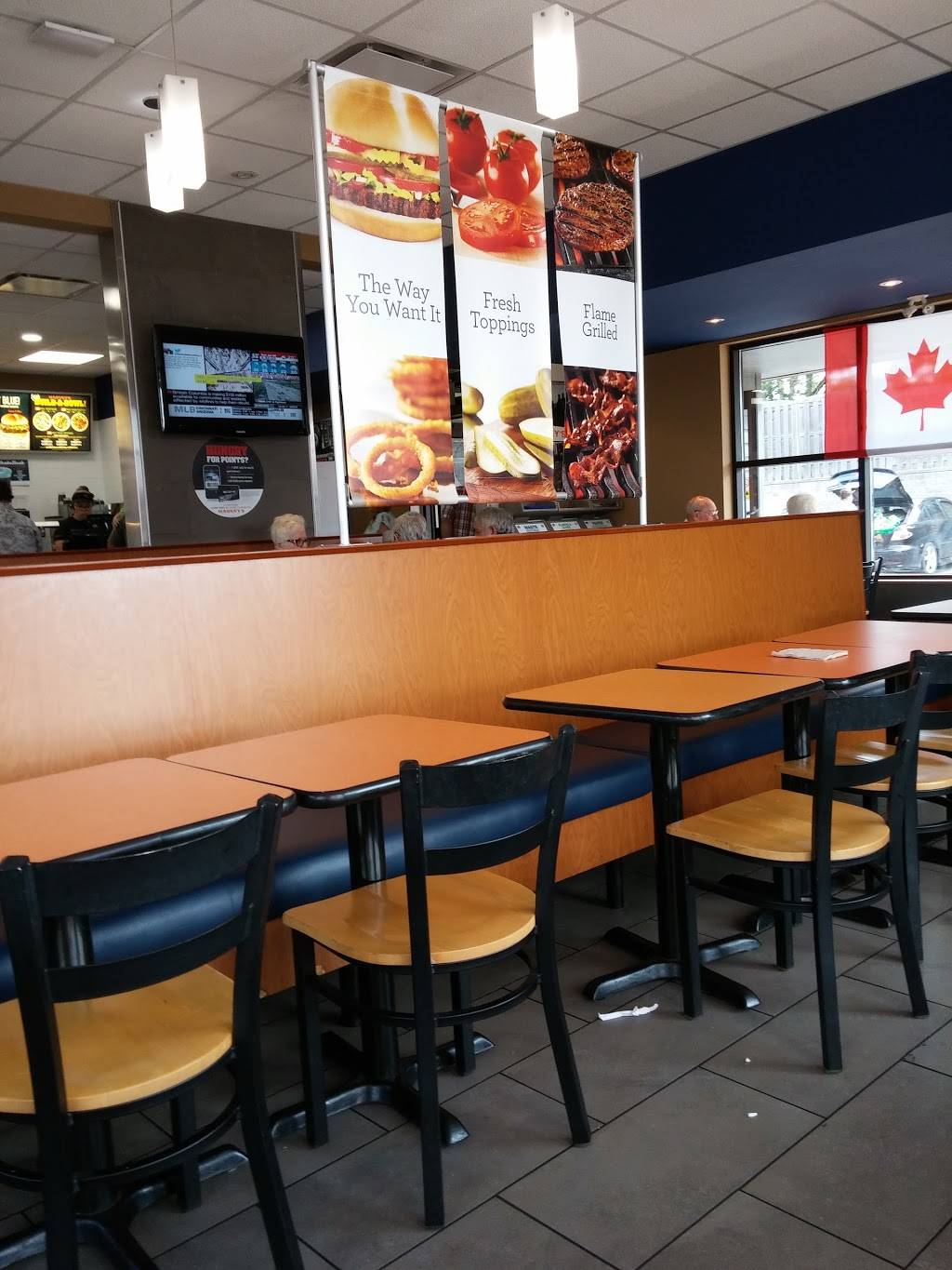 Harveys | restaurant | 74 Dundas St E, Paris, ON N3L 3H5, Canada | 5194425758 OR +1 519-442-5758