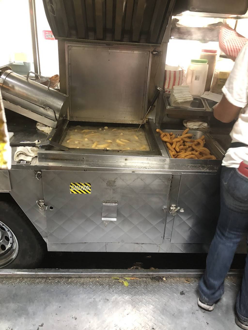 Churros By Abel | restaurant | 5506 Whittier Blvd, East Los Angeles, CA 90022, USA | 5626125991 OR +1 562-612-5991