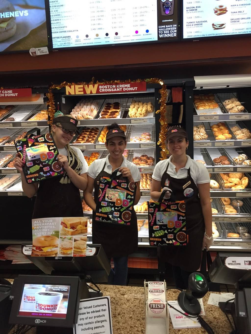 Dunkin | bakery | 13746 SW 56th St, Miami, FL 33175, USA | 3052902490 OR +1 305-290-2490