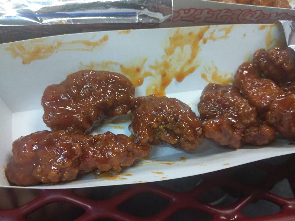 Sonic Drive-In | restaurant | 12591 IL-143, Highland, IL 62249, USA | 6186511265 OR +1 618-651-1265