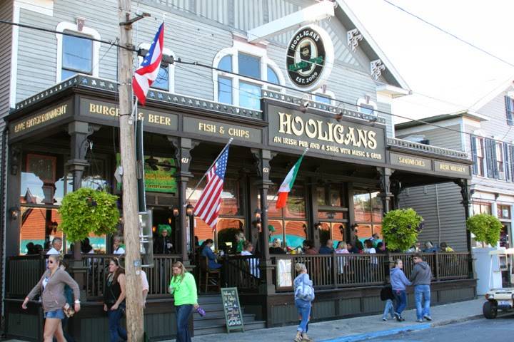 Hooligans Irish Pub | restaurant | 421 Co Rd 215, Put-In-Bay, OH 43456, USA | 4192858000 OR +1 419-285-8000