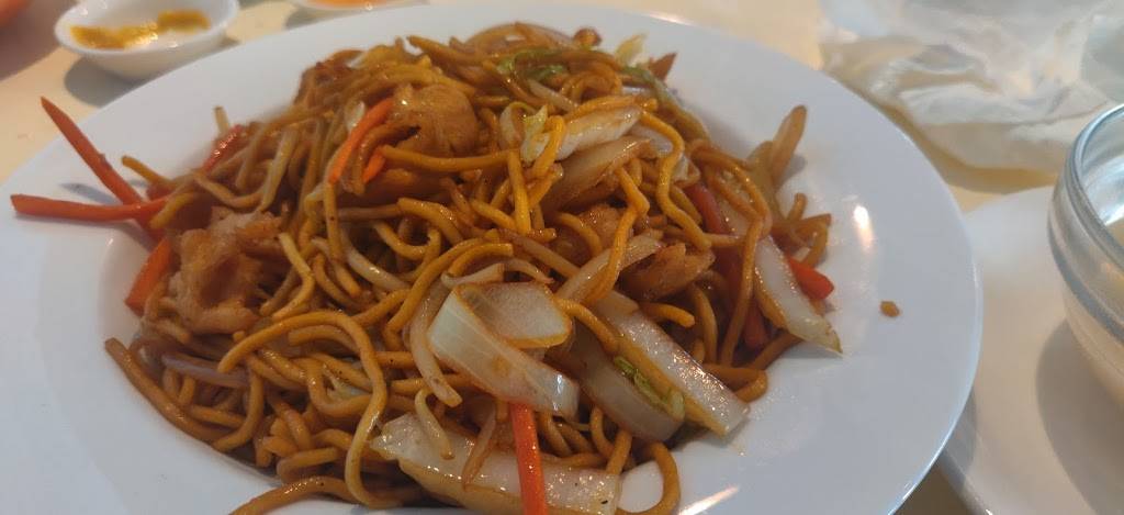 Yummy House | restaurant | 736 Park Ave, Cranston, RI 02910, USA | 4014676386 OR +1 401-467-6386