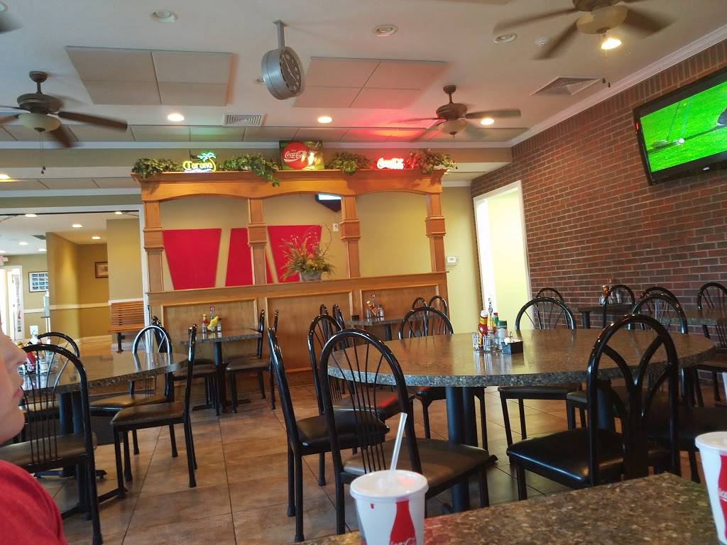 B&Cs Hideout | restaurant | 7242 W US-52, New Palestine, IN 46163, USA | 3178614433 OR +1 317-861-4433