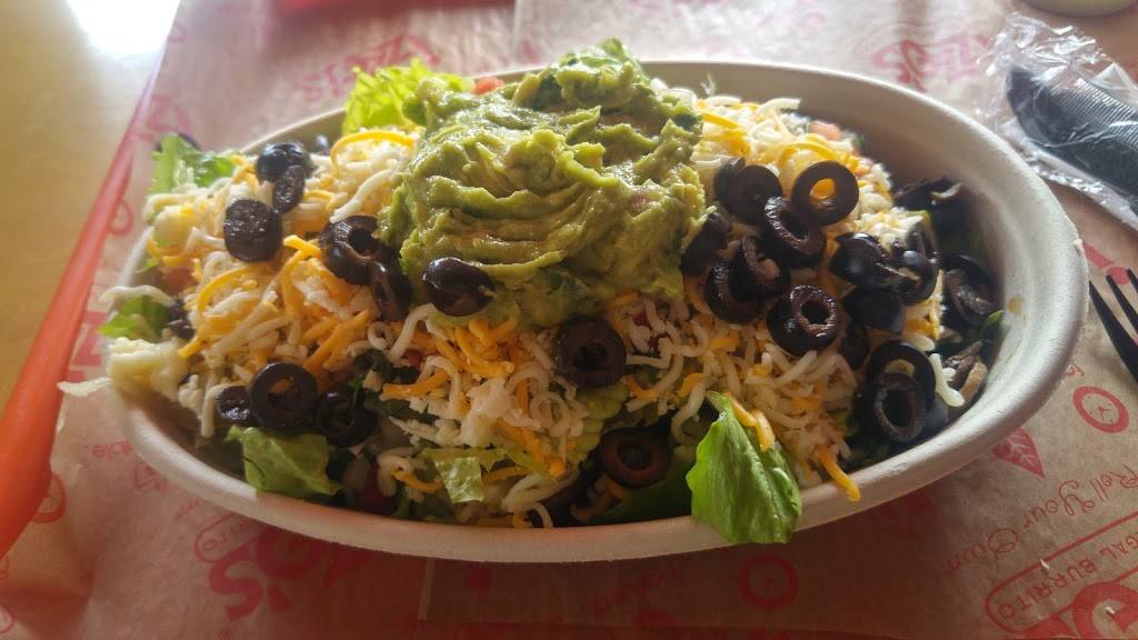 Izzos Illegal Burrito - Magazine St. | restaurant | 4041 Magazine St, New Orleans, LA 70115, USA | 5043022619 OR +1 504-302-2619