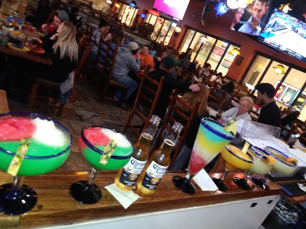 Las Trojas Cantina | restaurant | 301 Cox Creek Pkwy, Florence, AL 35630, USA | 2562841212 OR +1 256-284-1212