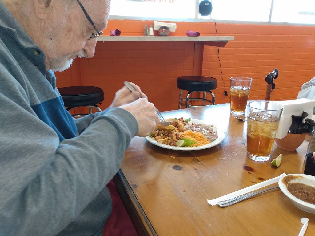 La Casa De Lina | restaurant | 5216 Wedgmont Cir N, Fort Worth, TX 76133, USA | 6824995884 OR +1 682-499-5884