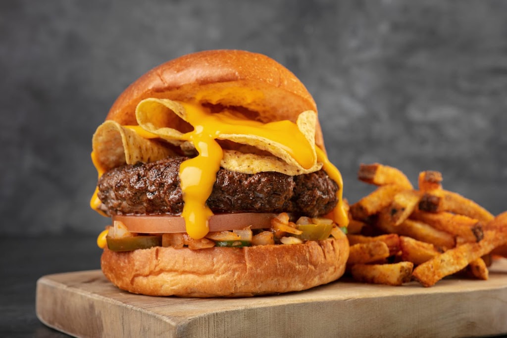 The Philly Burger | restaurant | 15207 Hook Blvd #5A, Victorville, CA 92394, USA | 7607661778 OR +1 760-766-1778