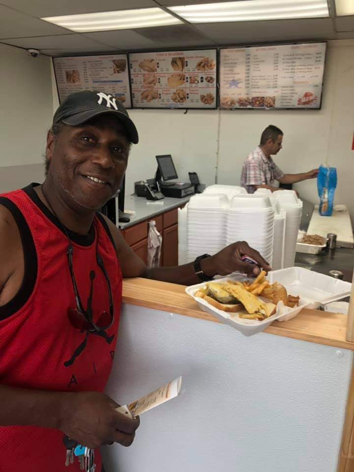 Hooks Fish & Chicken | restaurant | 4756 Broad St, Sumter, SC 29154, USA | 8034944665 OR +1 803-494-4665