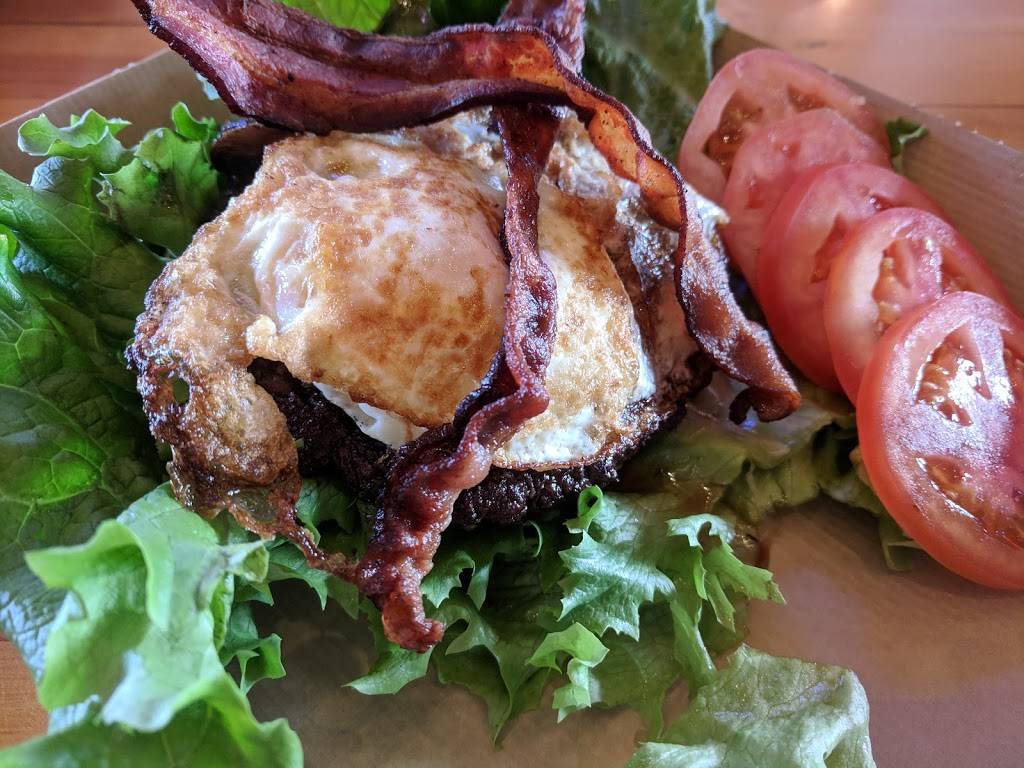 Twisted Root Burger Co | restaurant | 101 S Oak St, Roanoke, TX 76262, USA | 8174906628 OR +1 817-490-6628