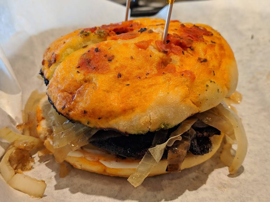 Burger City | restaurant | 6456 College Rd, Lisle, IL 60532, USA | 6308579599 OR +1 630-857-9599