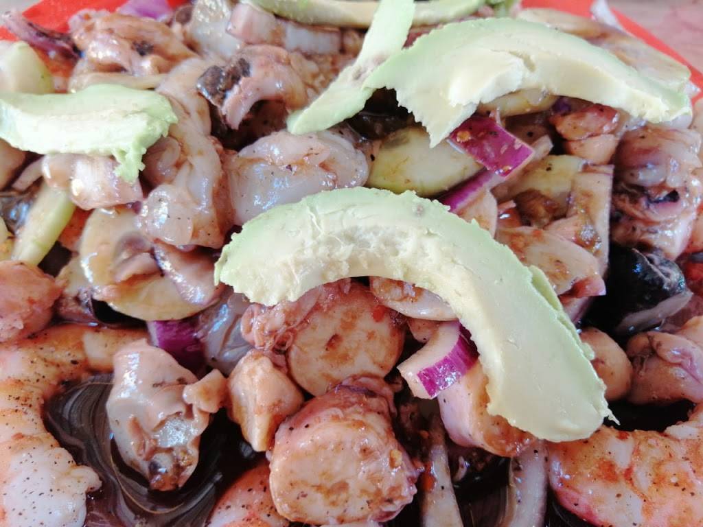 Mariscos "El Amarillas" | restaurant | Blvd. Geranios #1521, Ejido Ruiz Cortines, 22815 Ensenada, B.C., Mexico | 016462742127 OR +52 646 274 2127