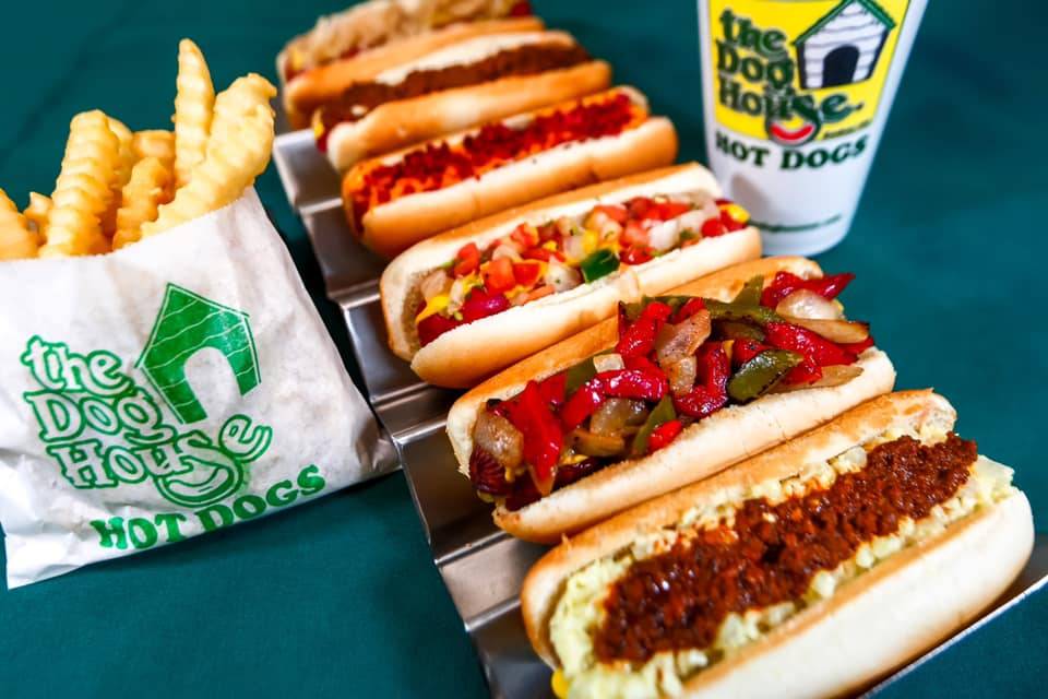 The Dog House | restaurant | 327 E Arlington Blvd, Greenville, NC 27858, USA | 2523213656 OR +1 252-321-3656