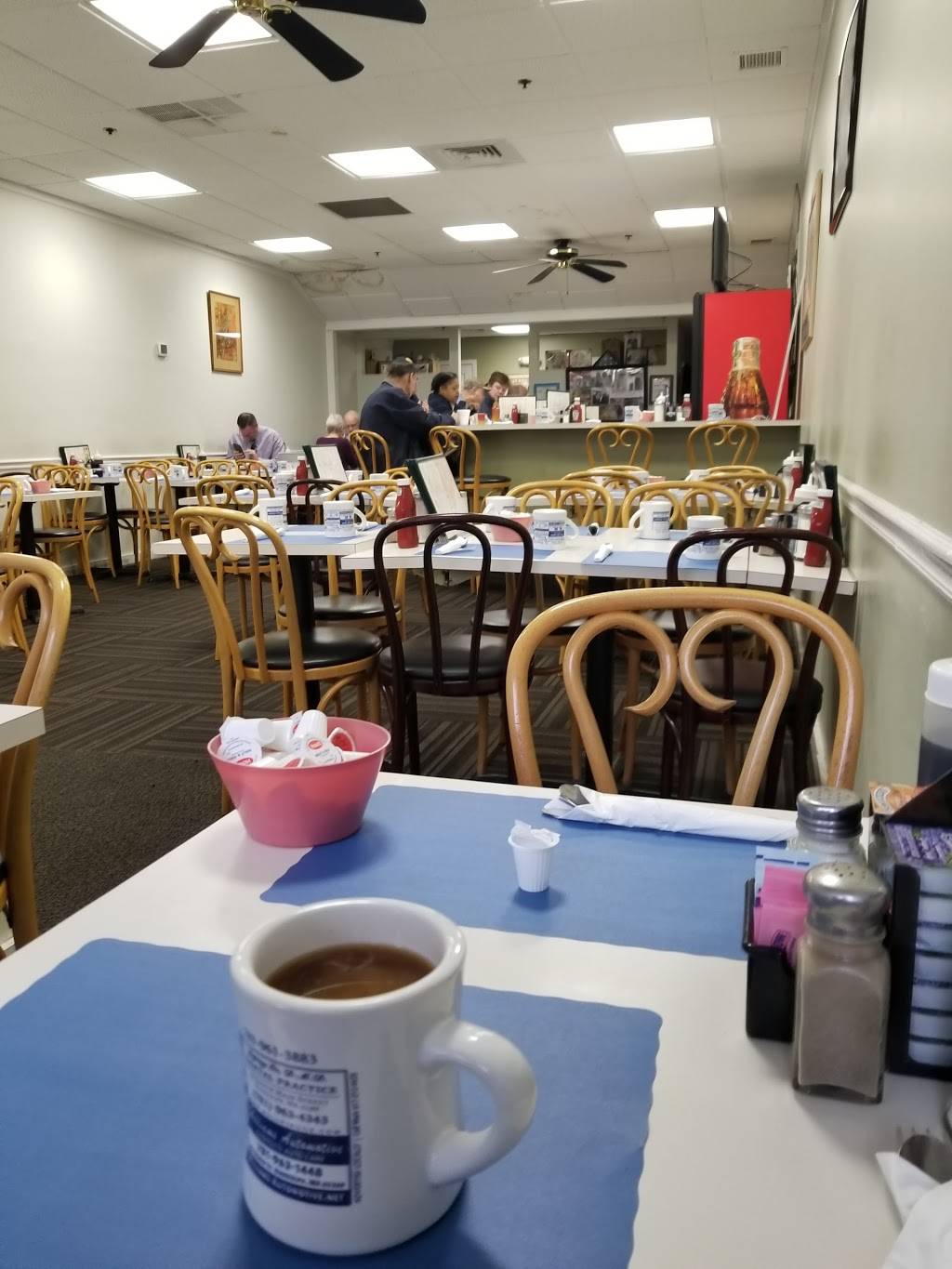 Toast of the Town | restaurant | 348 N Main St, Randolph, MA 02368, USA | 7819613883 OR +1 781-961-3883