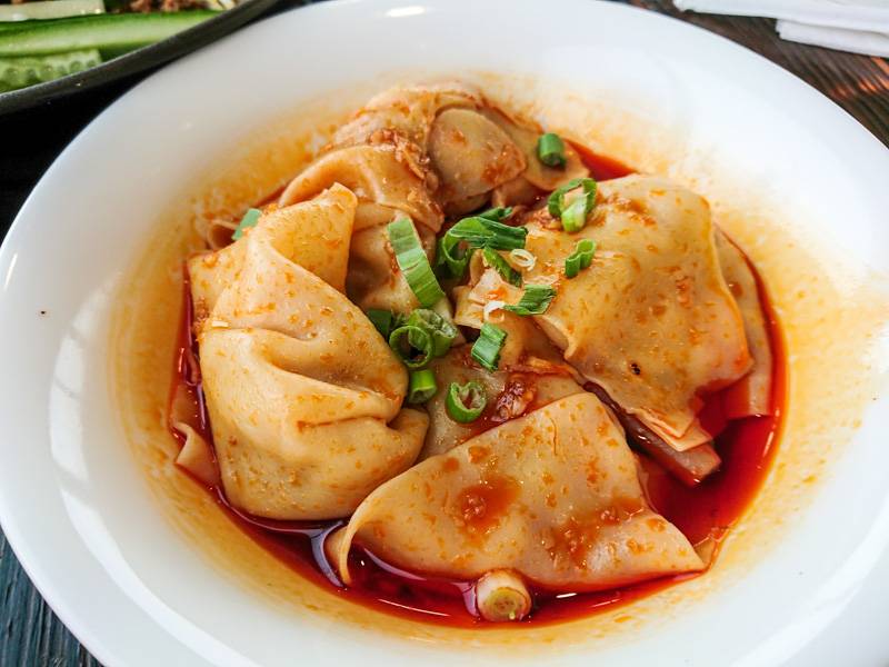 Grandpa Noodle Gallery | restaurant | 926 S 16th St, Ames, IA 50010, USA | 5154505398 OR +1 515-450-5398