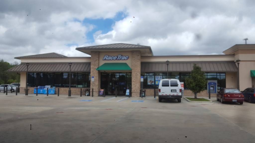 RaceTrac | cafe | 7621 W Linebaugh Ave, Tampa, FL 33625, USA | 8132652093 OR +1 813-265-2093