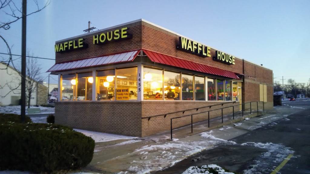 Waffle House | meal takeaway | 1455 E Santa Fe St, Olathe, KS 66061, USA | 9133900257 OR +1 913-390-0257